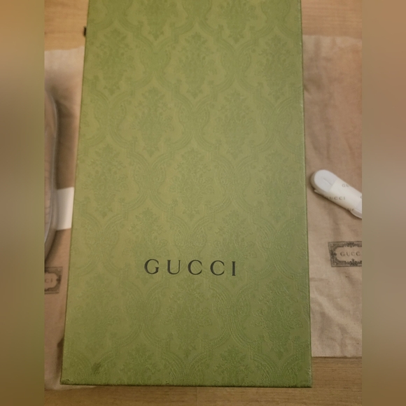 GUCCI Ace Low-top Silver Sneakers - Picture 15 of 16